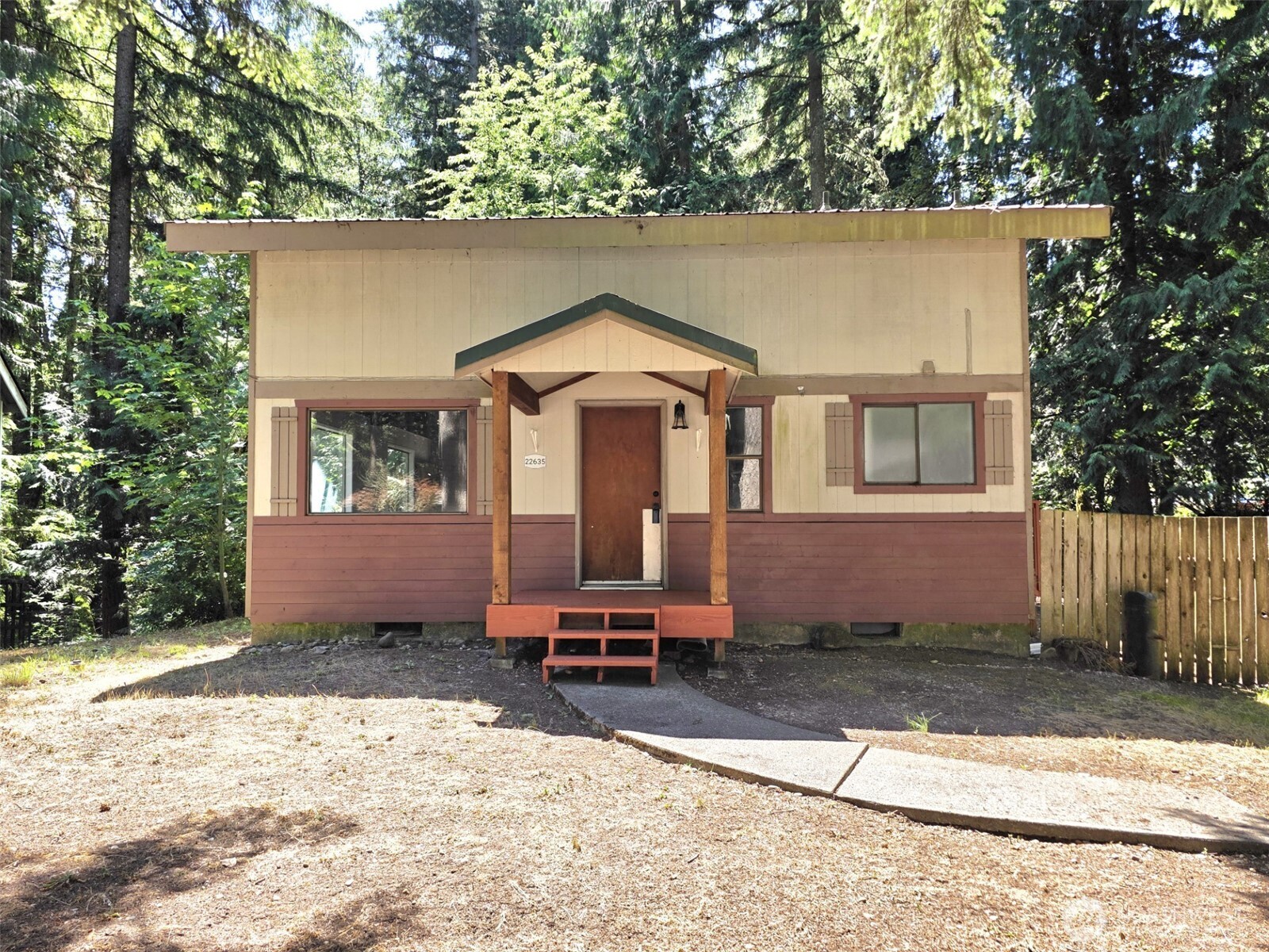 22635 Brookside Court Property Photo 1