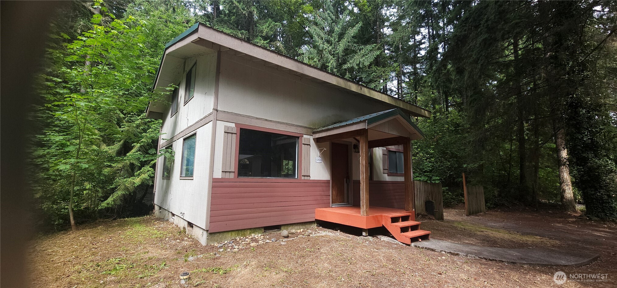 22635 Brookside Court Property Photo 3