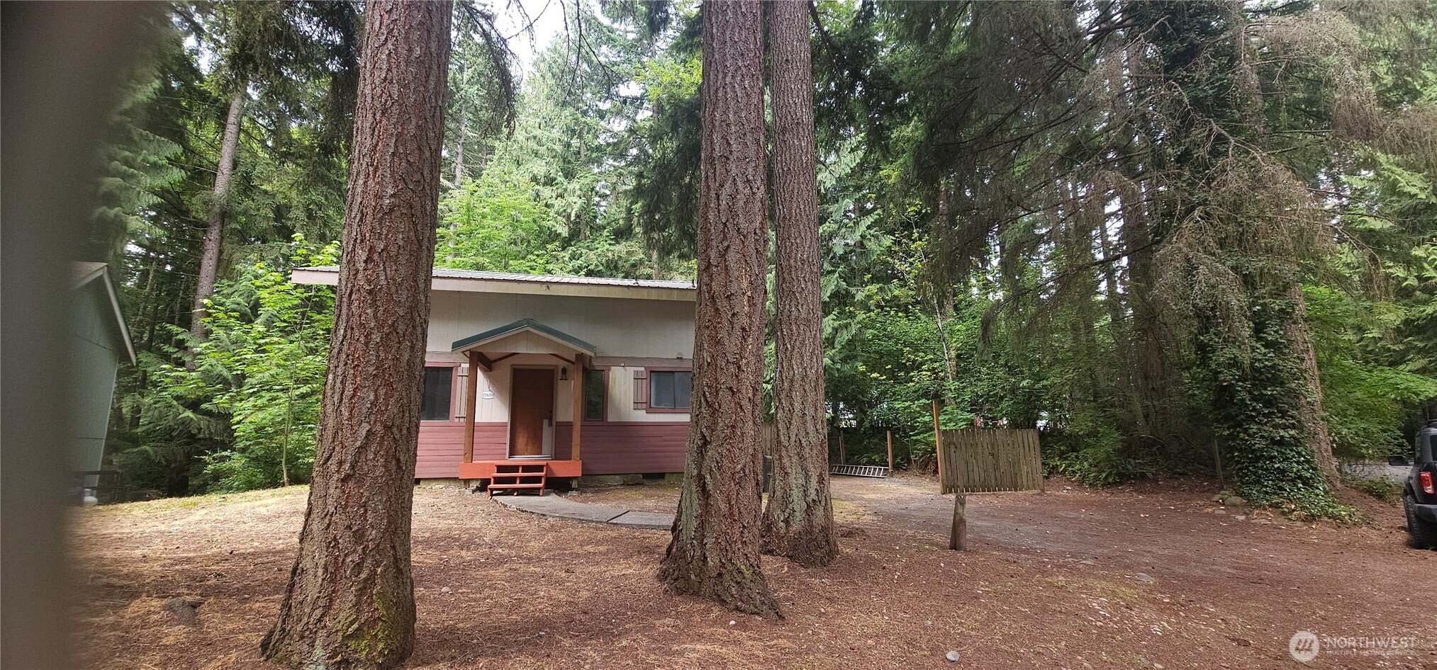 22635 Brookside Court Property Photo 6