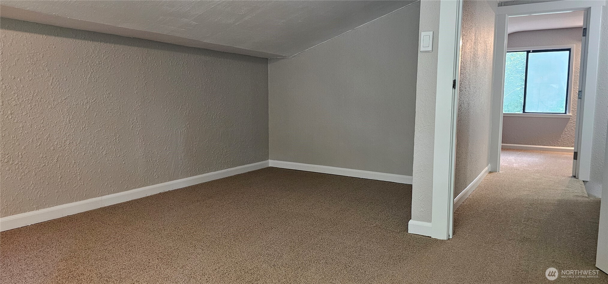 22635 Brookside Court Property Photo 32