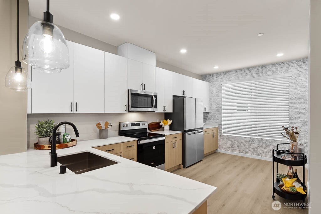 16111 36th Avenue D5 Property Photo 7