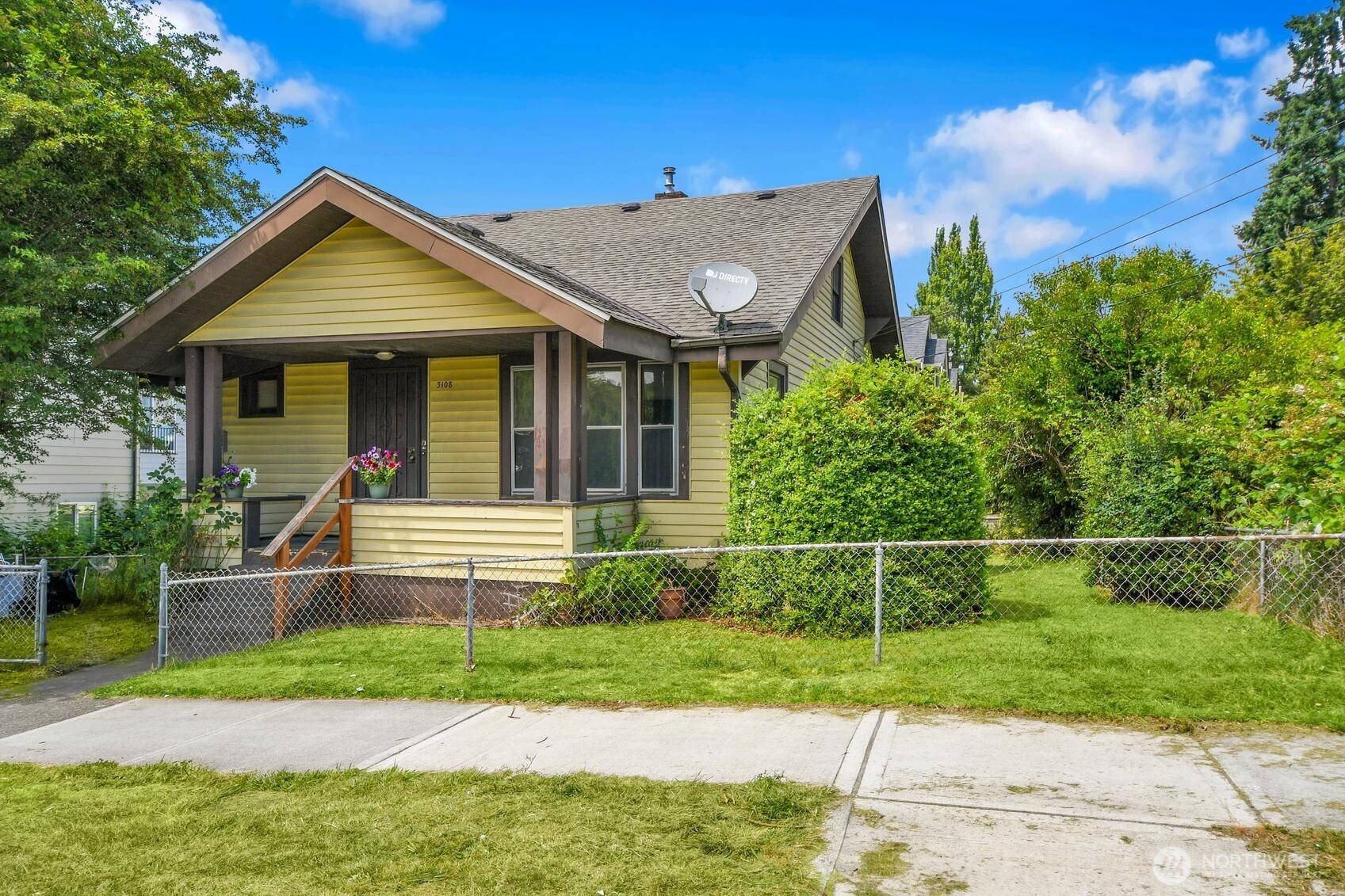 3108 S Walden Street Property Photo 1