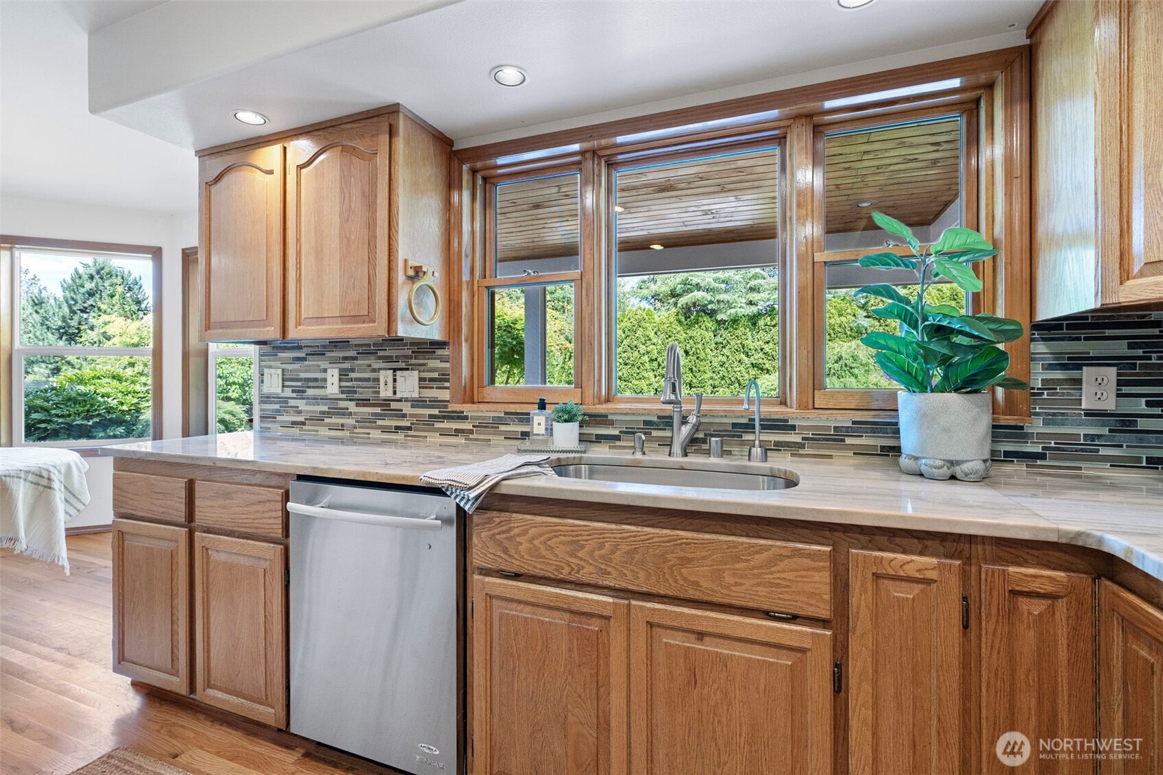 2905 16th Street Property Photo 11