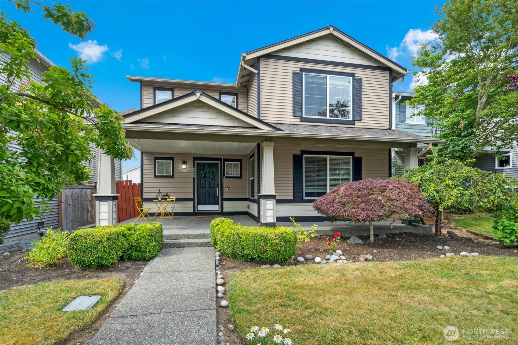 3903 154th Place Property Photo 2