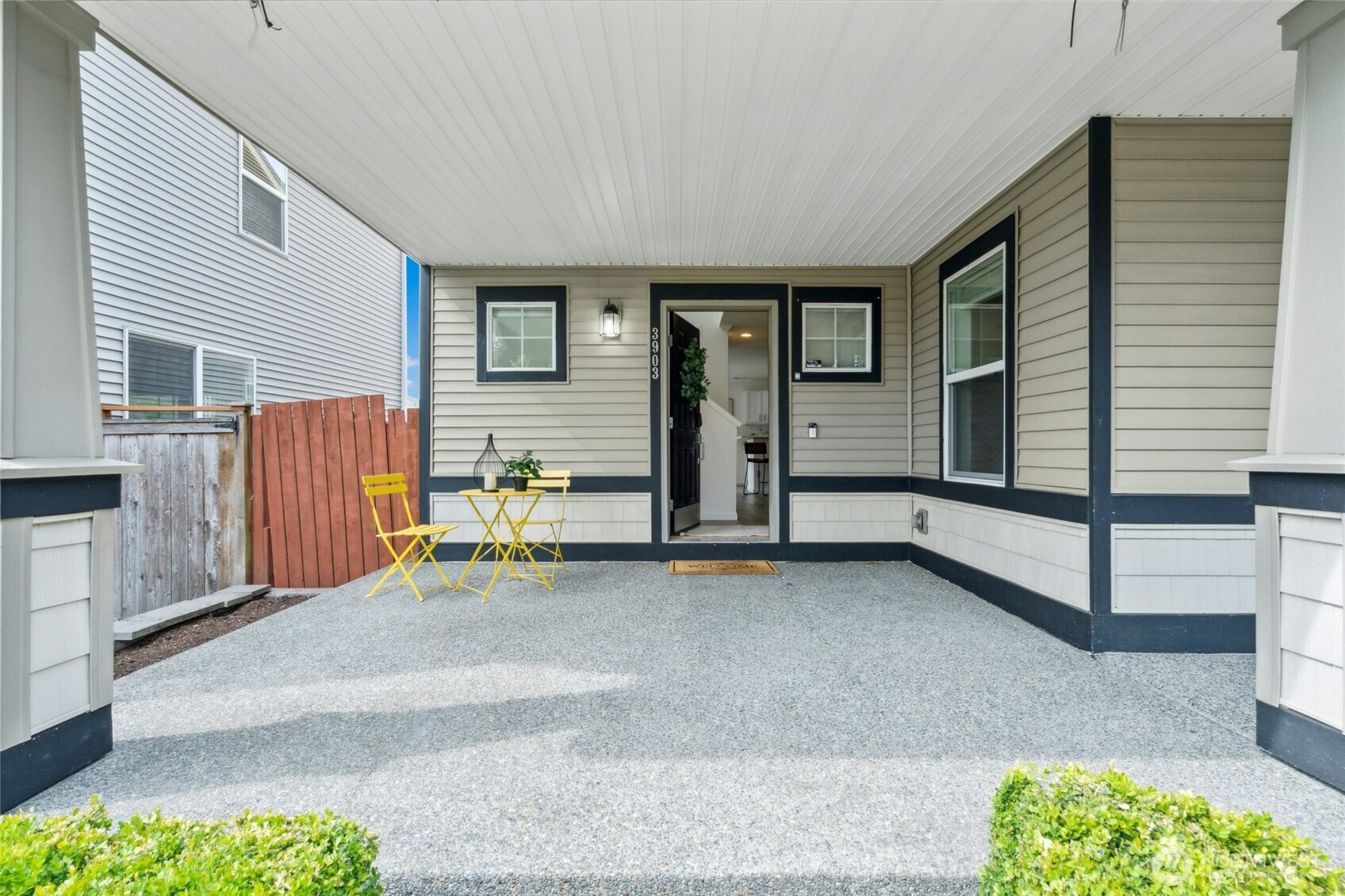 3903 154th Place Property Photo 3