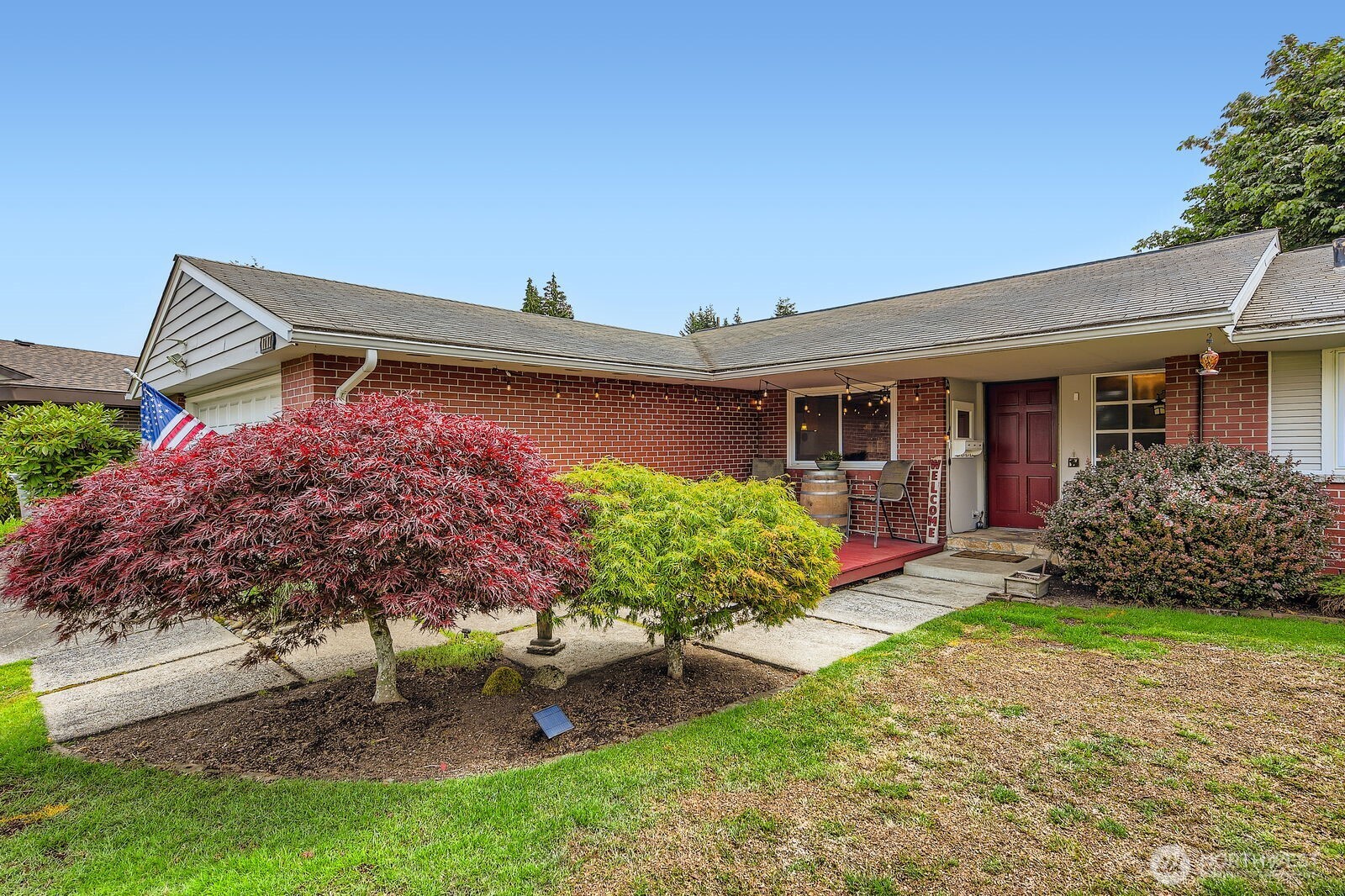 1717 Lincoln Court Property Photo 2