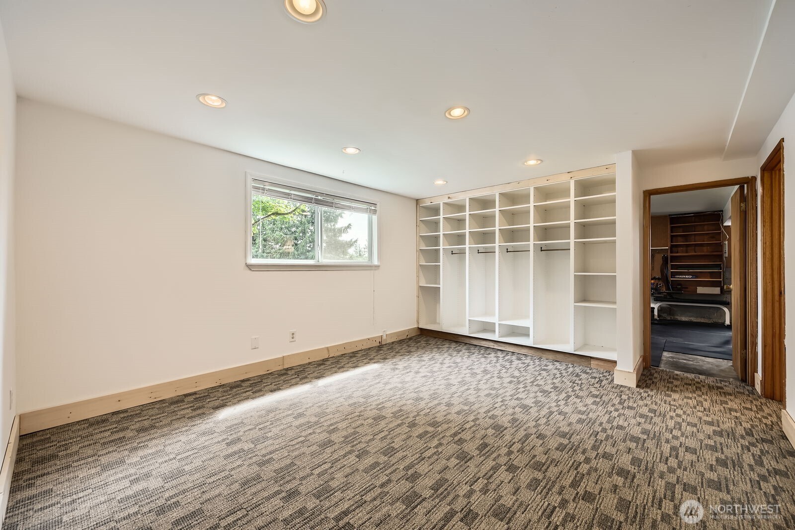 1717 Lincoln Court Property Photo 19
