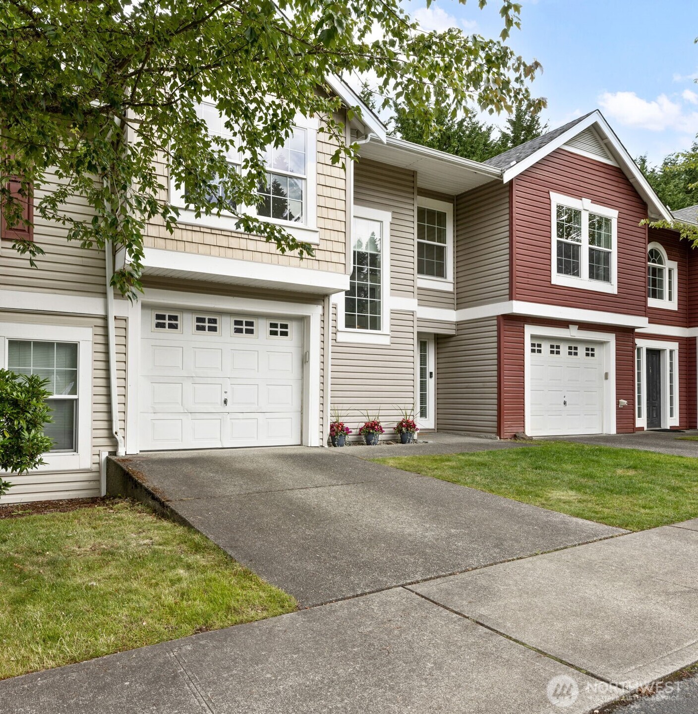 10307 140th Street Ct 3 Property Photo 2