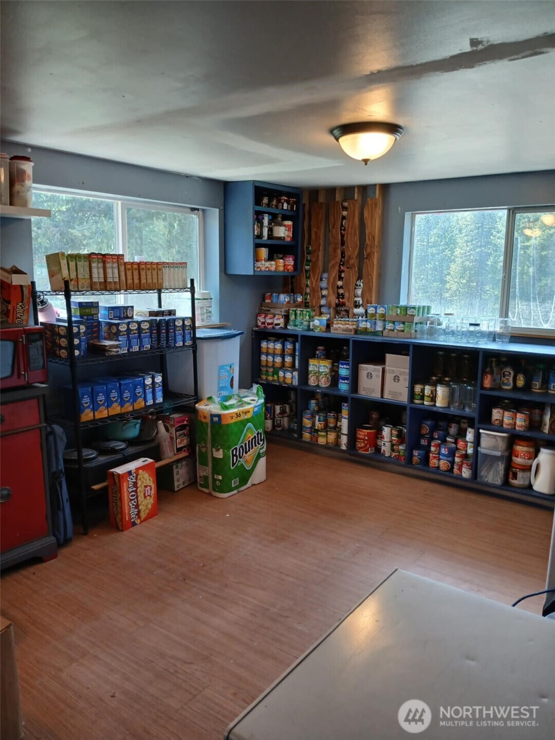 621 S Erdman Property Photo 8