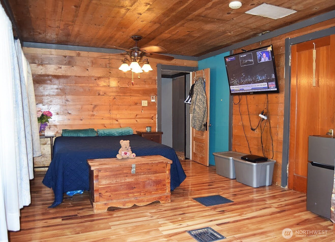 621 S Erdman Property Photo 11