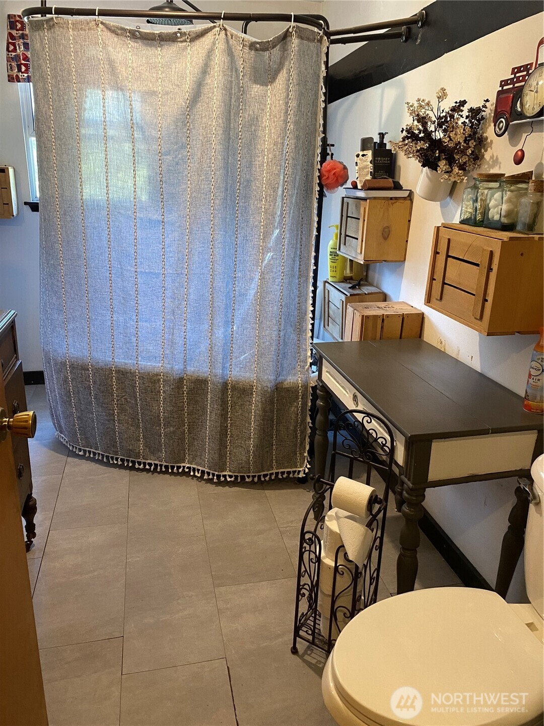 621 S Erdman Property Photo 14