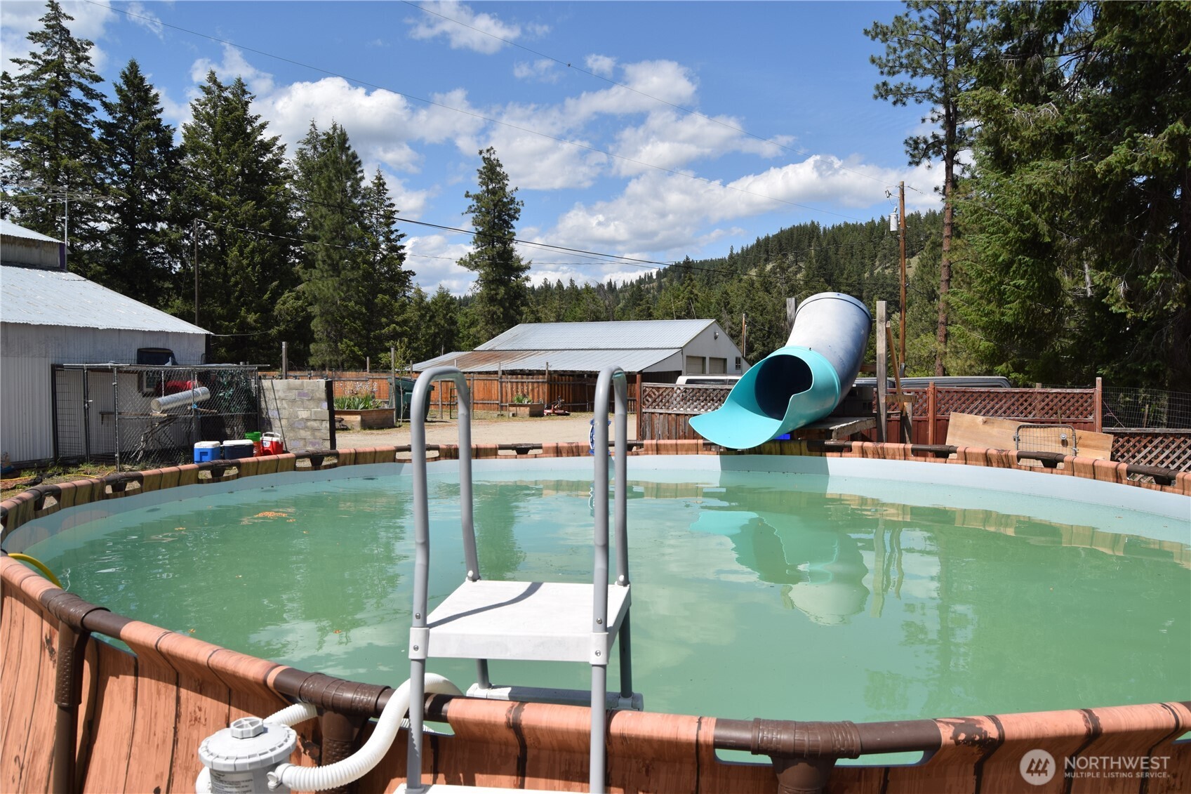 621 S Erdman Property Photo 28