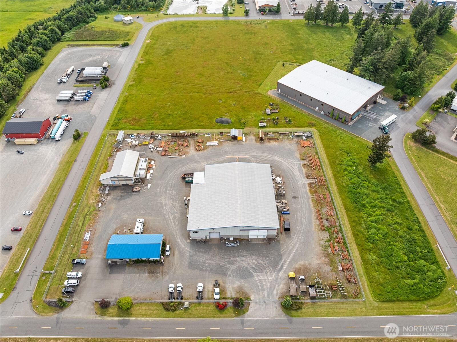 7135 Delta Line Road Property Photo 1