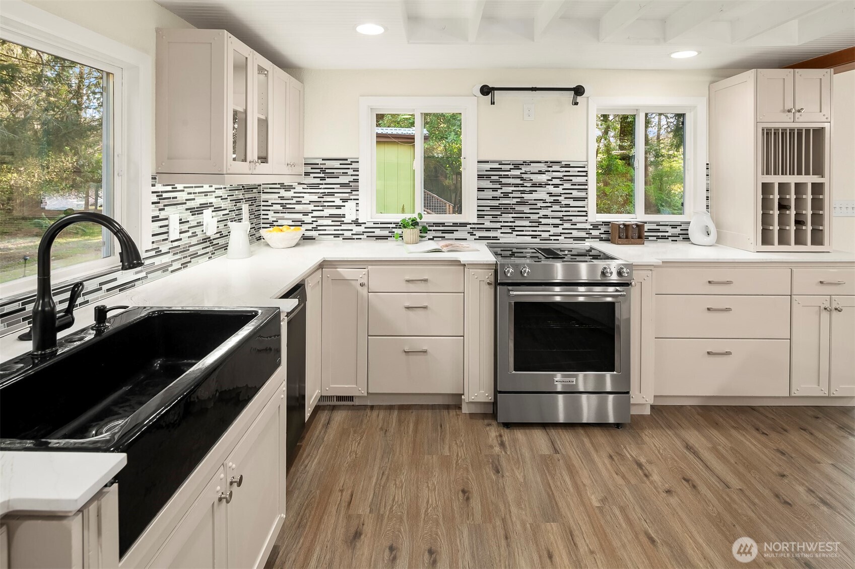 7517 Moon Valley Road Property Photo 21