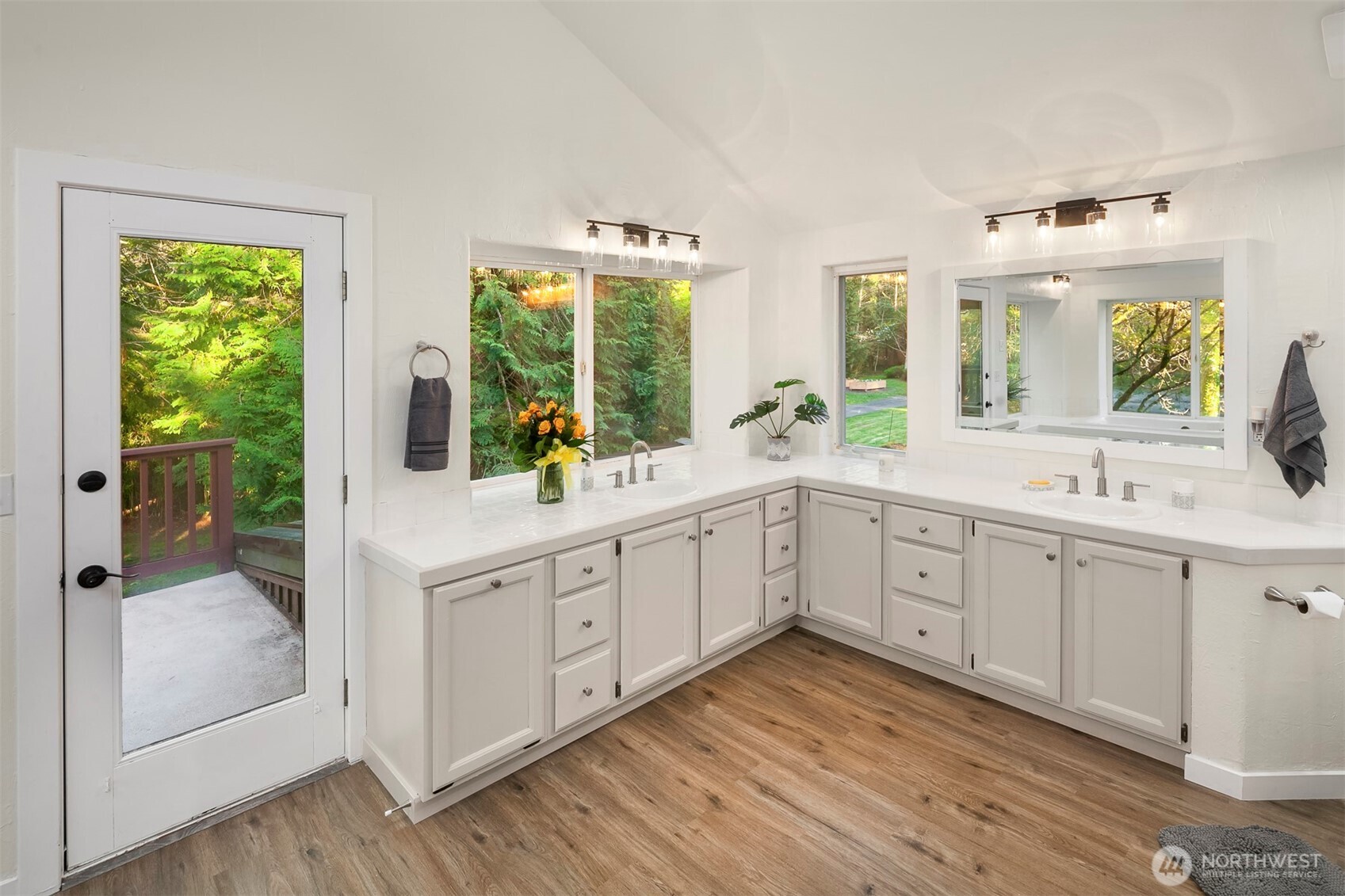 7517 Moon Valley Road Property Photo 28