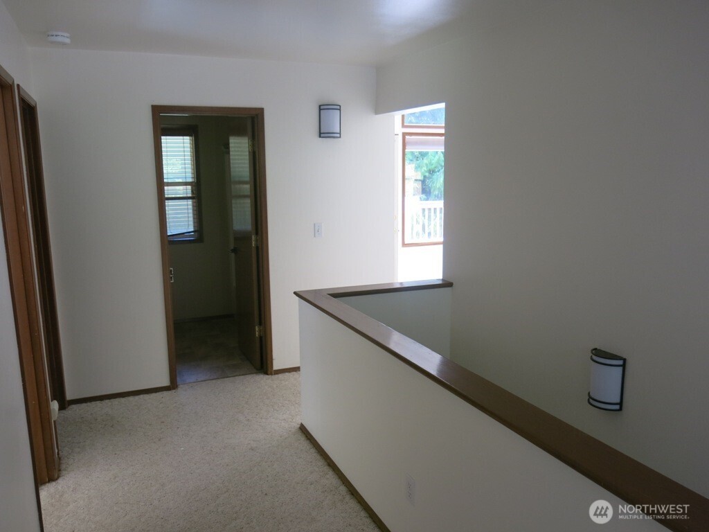 8004 184th Street Property Photo 2