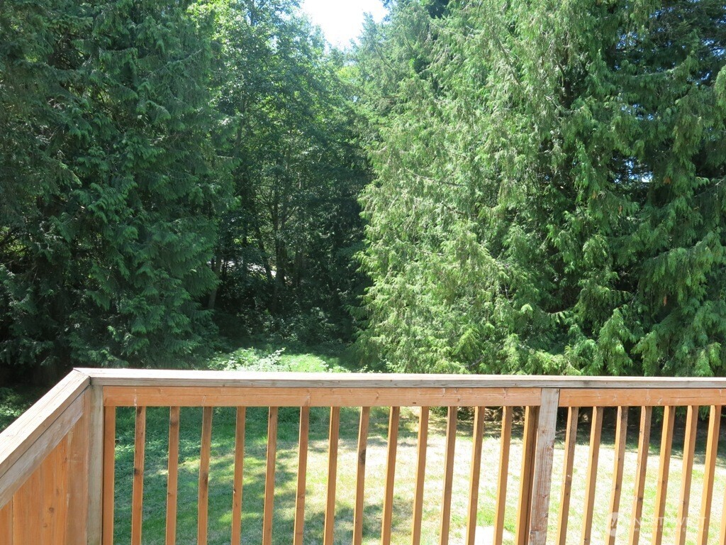 8004 184th Street Property Photo 6