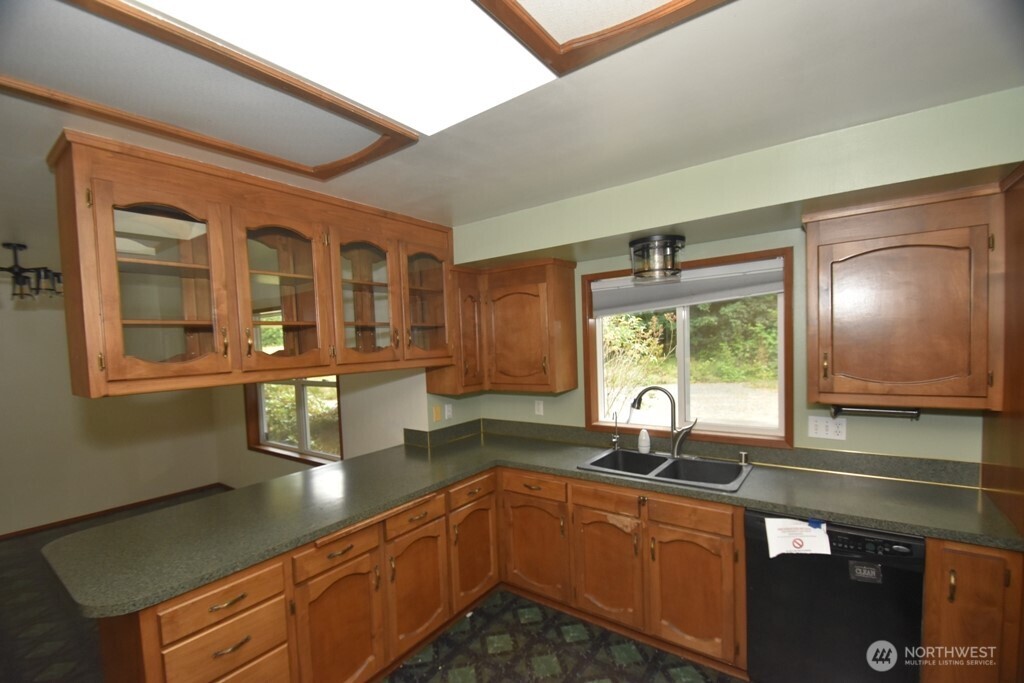 8004 184th Street Property Photo 10