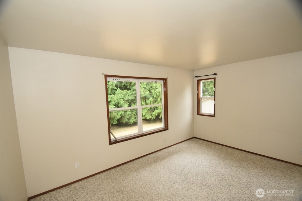 8004 184th Street Property Photo 16