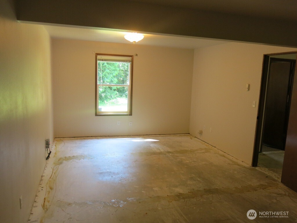 8004 184th Street Property Photo 27