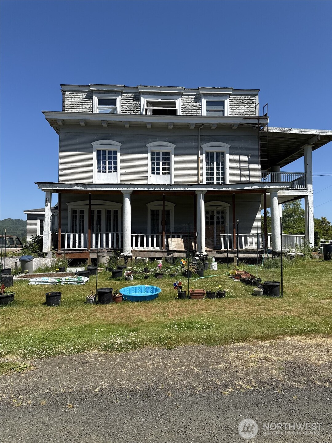 526 May Street