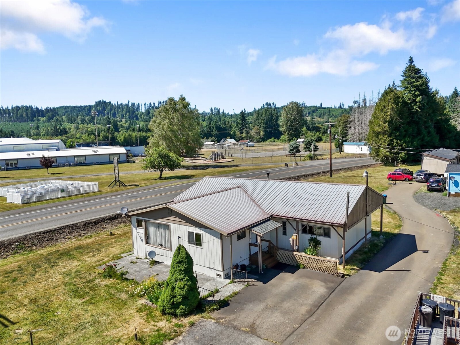 520 N Main F Property Photo 1