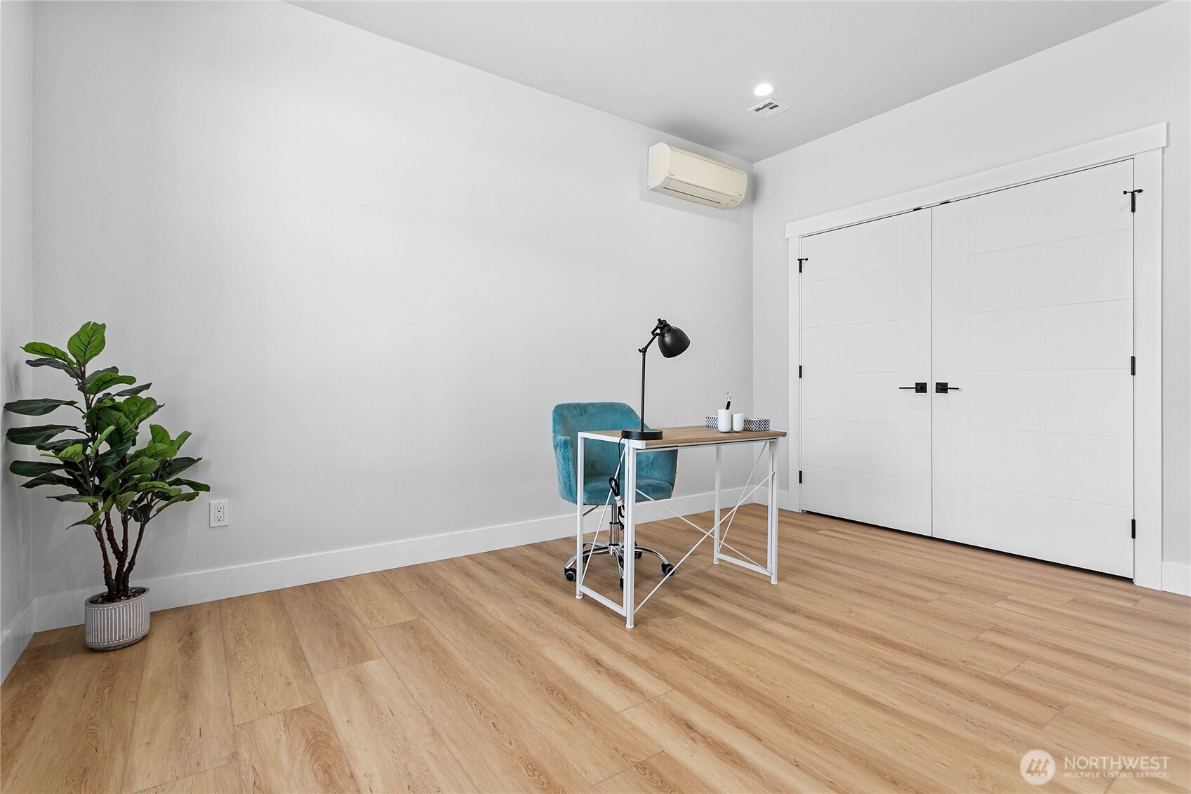 6251 Fernridge Drive Property Photo 14