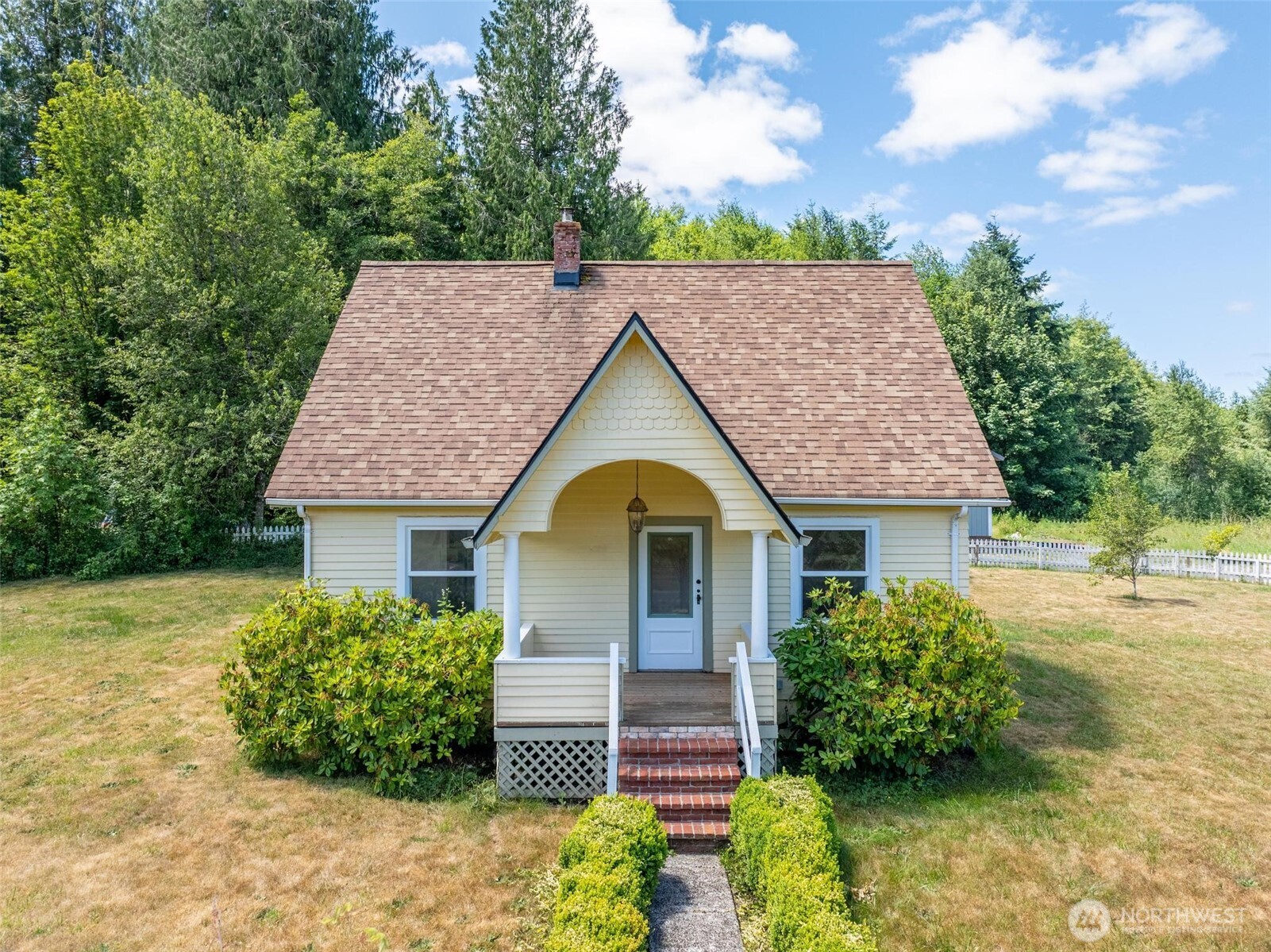 1129 Bunker Creek Road Property Photo 1