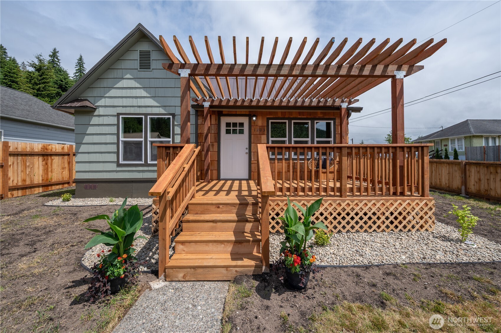 1203 Larch Street Property Photo 1