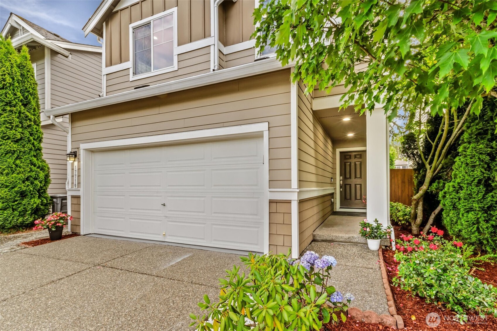 17710 39th Avenue Property Photo 2