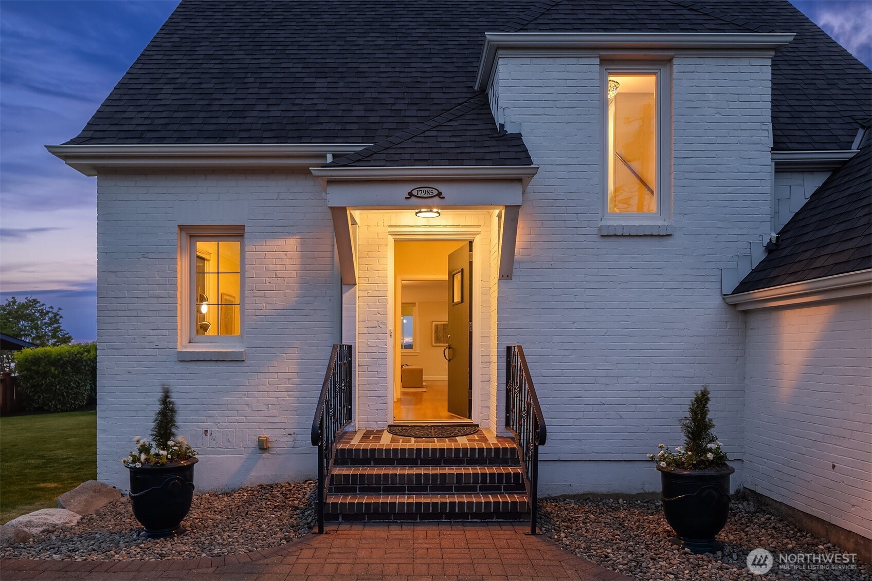 17985 Normandy Terrace Property Photo 3