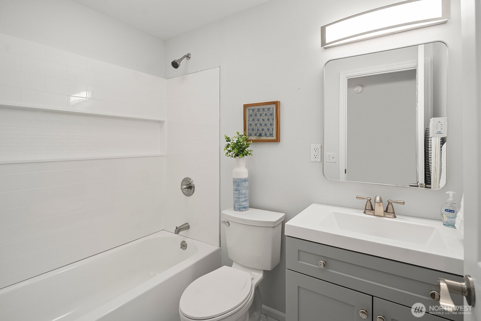 4952 Milwaukee Avenue Property Photo 14
