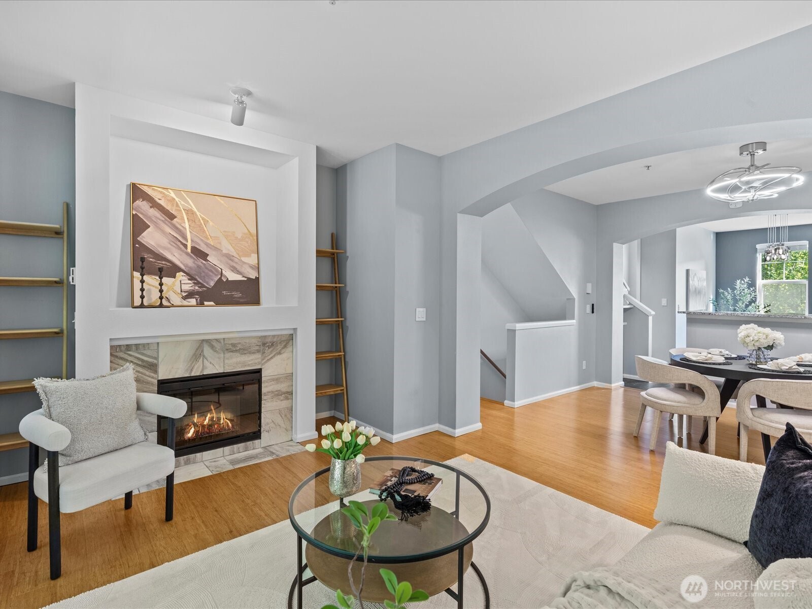 3717 S Holly Park Drive Property Photo 6