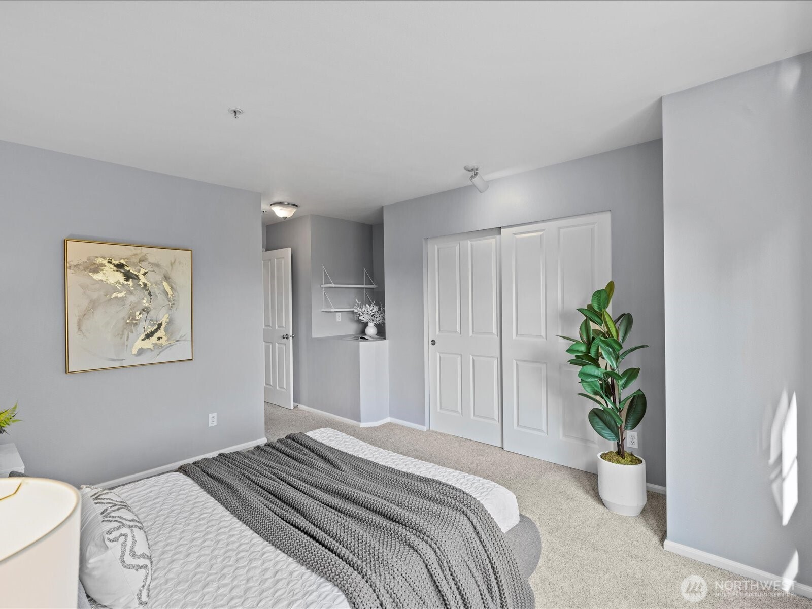 3717 S Holly Park Drive Property Photo 21