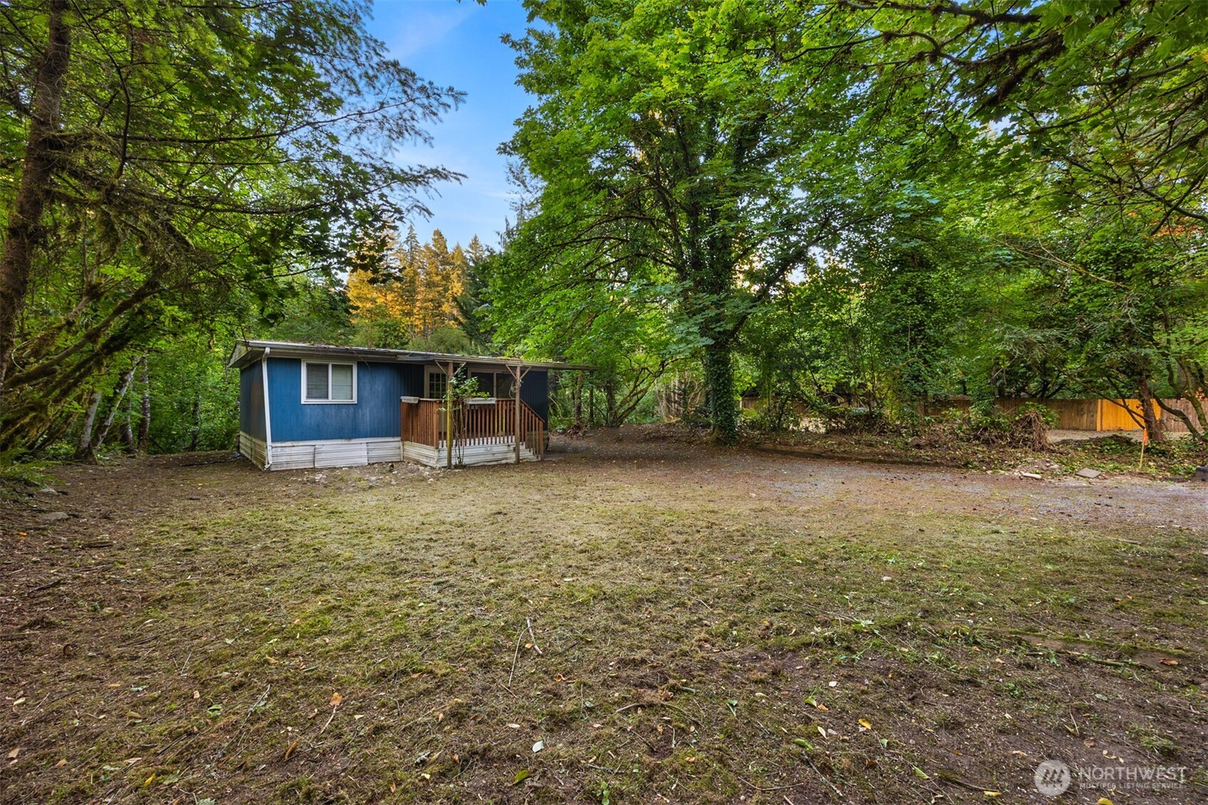 17029 Auburn Black Diamond Property Photo 5