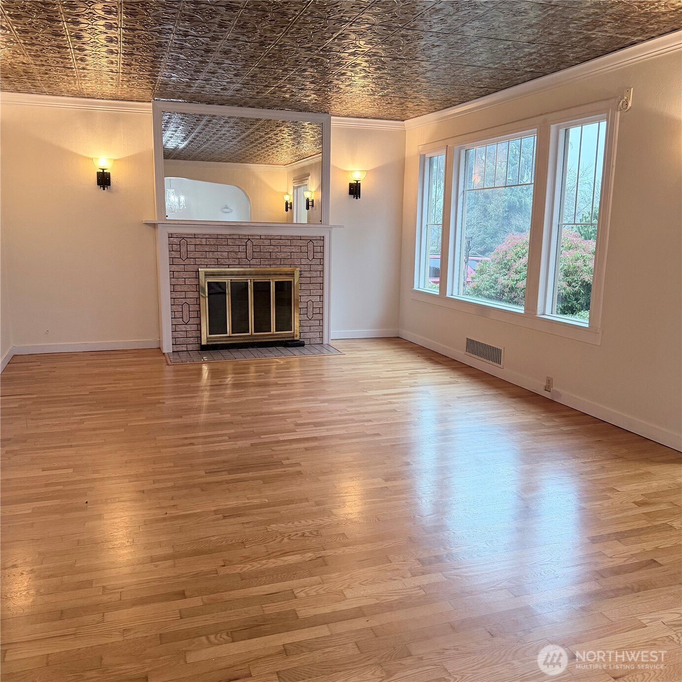 517 S 3rd Street Property Photo 4