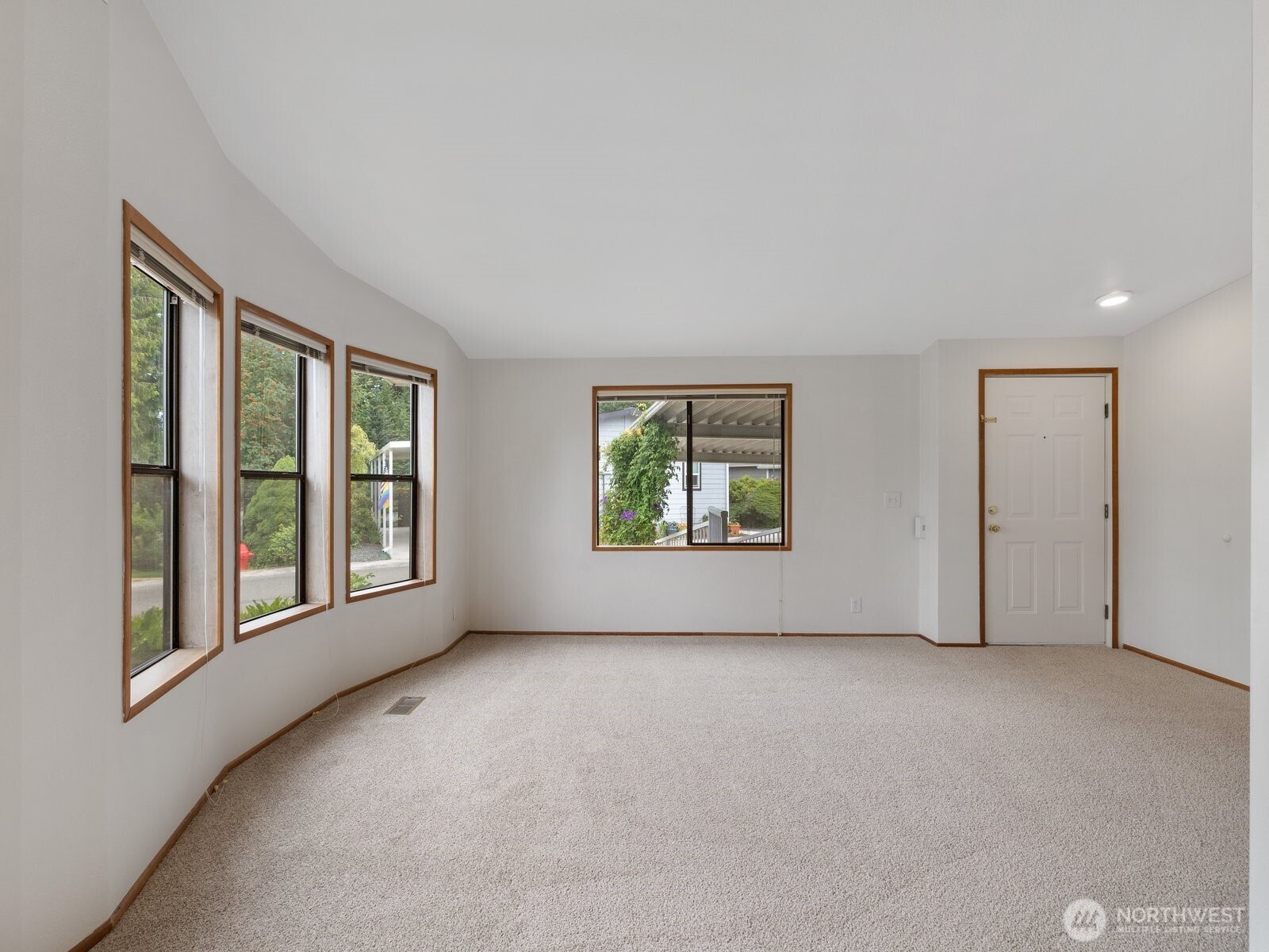 23825 15th Avenue 28 Property Photo 3