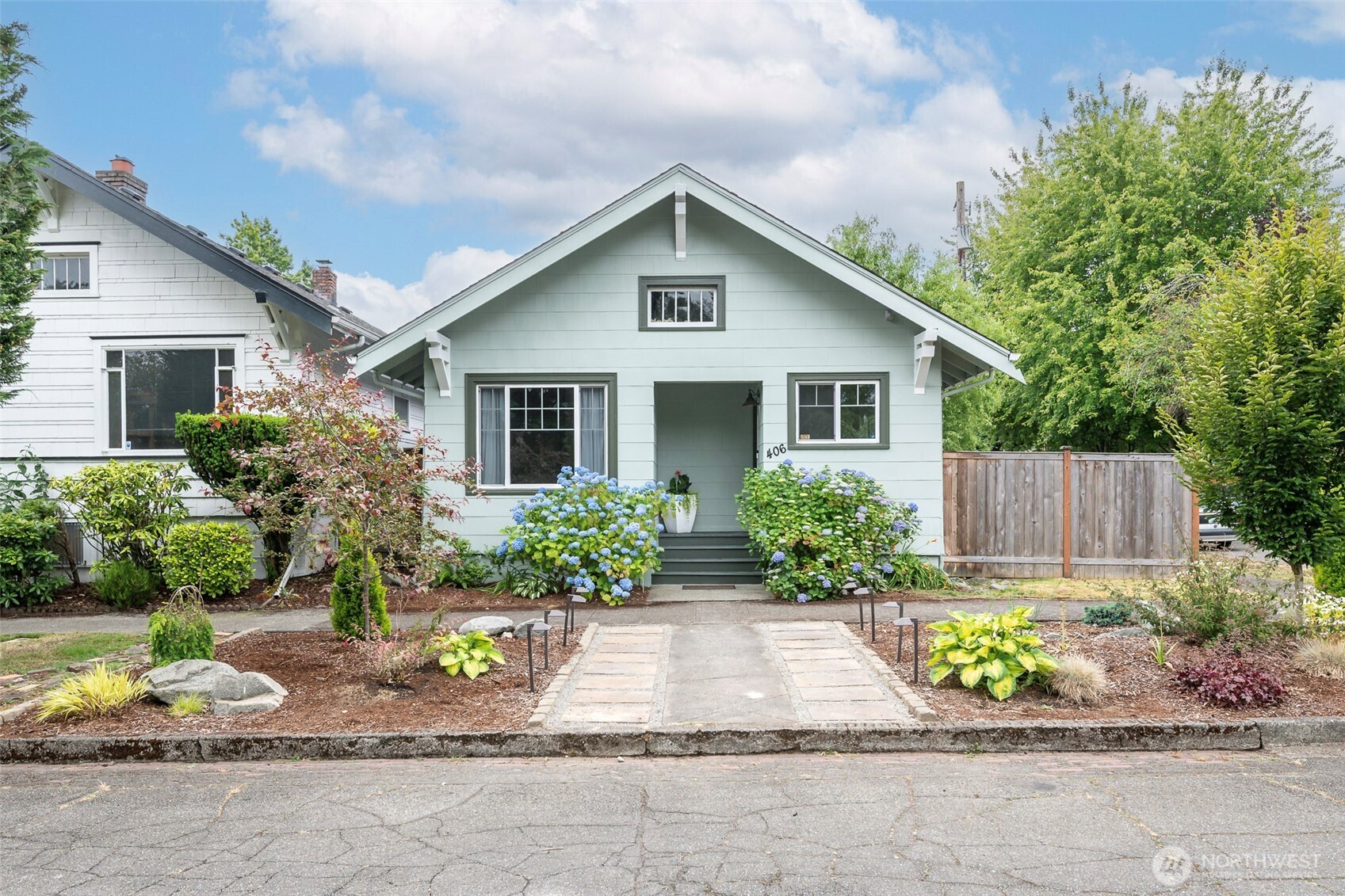 406 N Cushman Avenue Property Photo 1