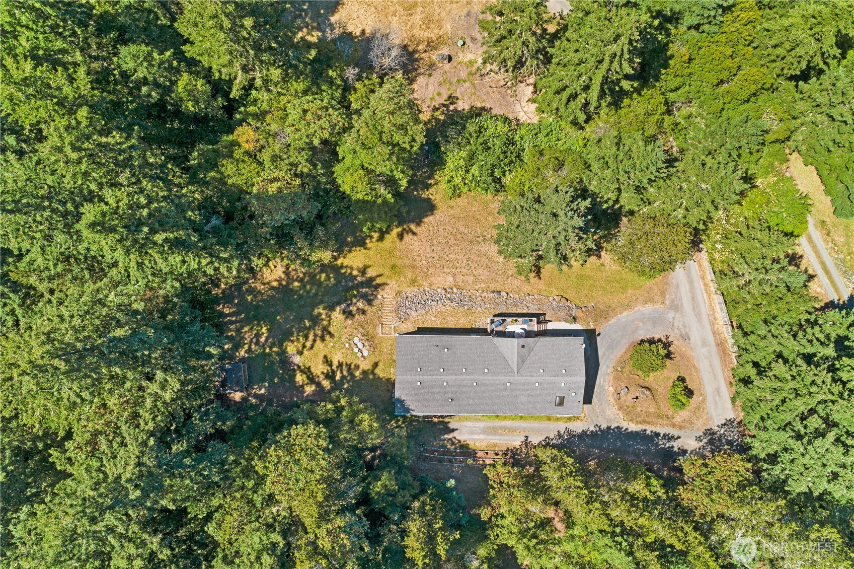 301 Salmonberry Lane Property Photo 7