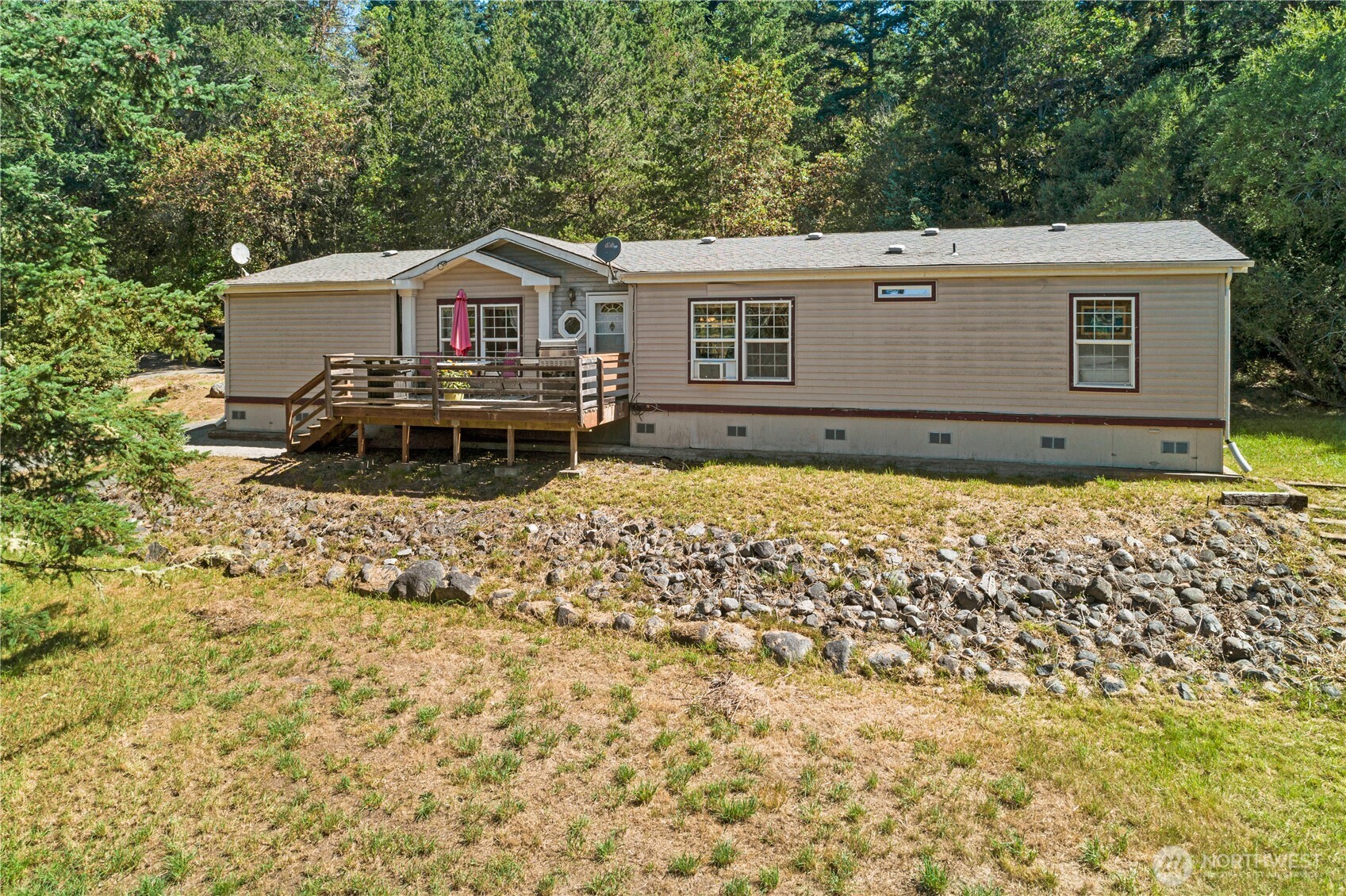 301 Salmonberry Lane Property Photo 8