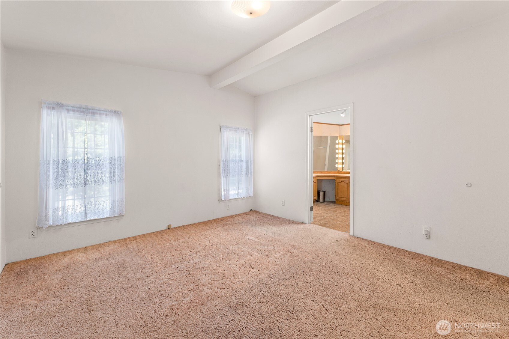 301 Salmonberry Lane Property Photo 18