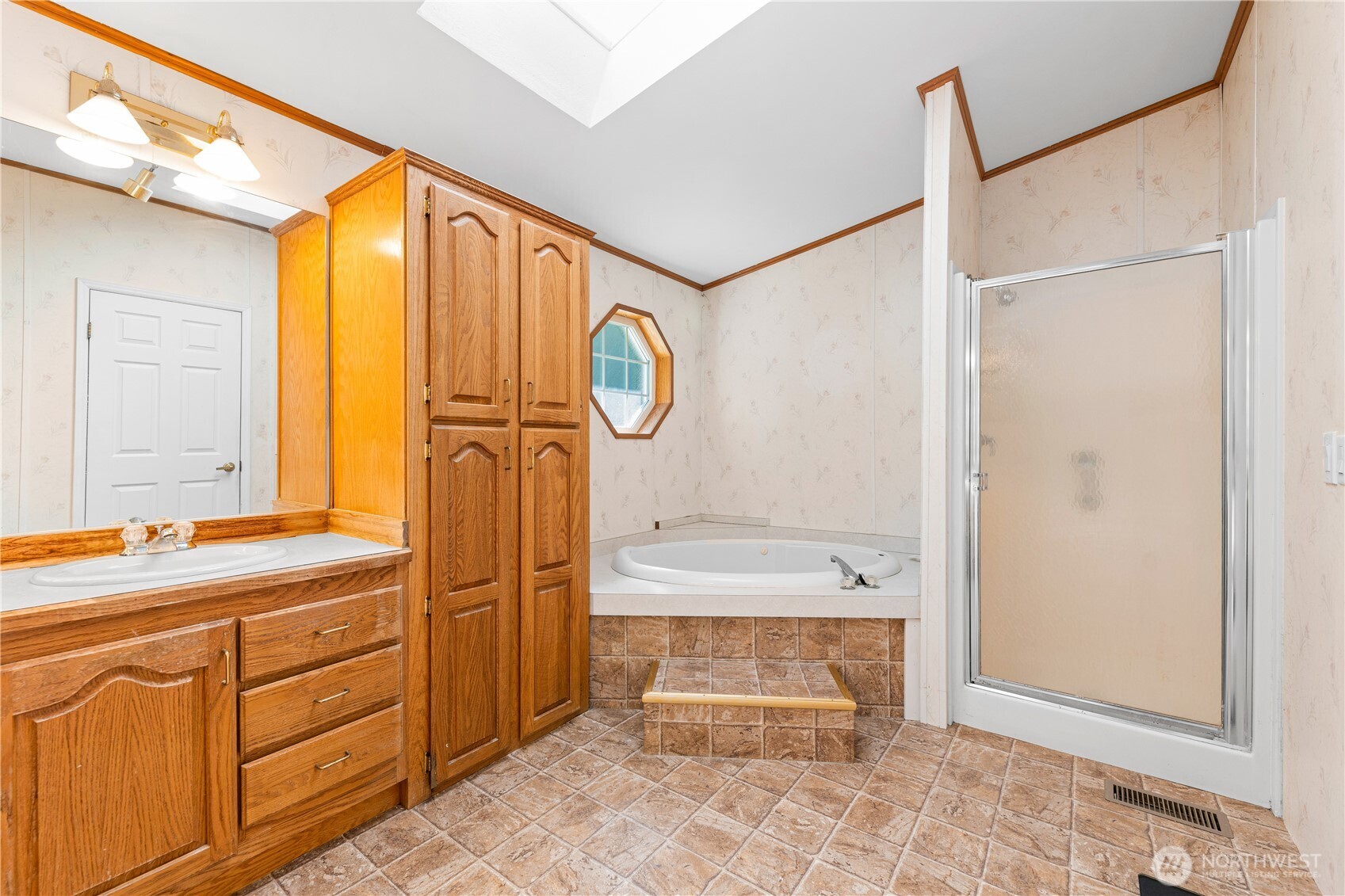 301 Salmonberry Lane Property Photo 20