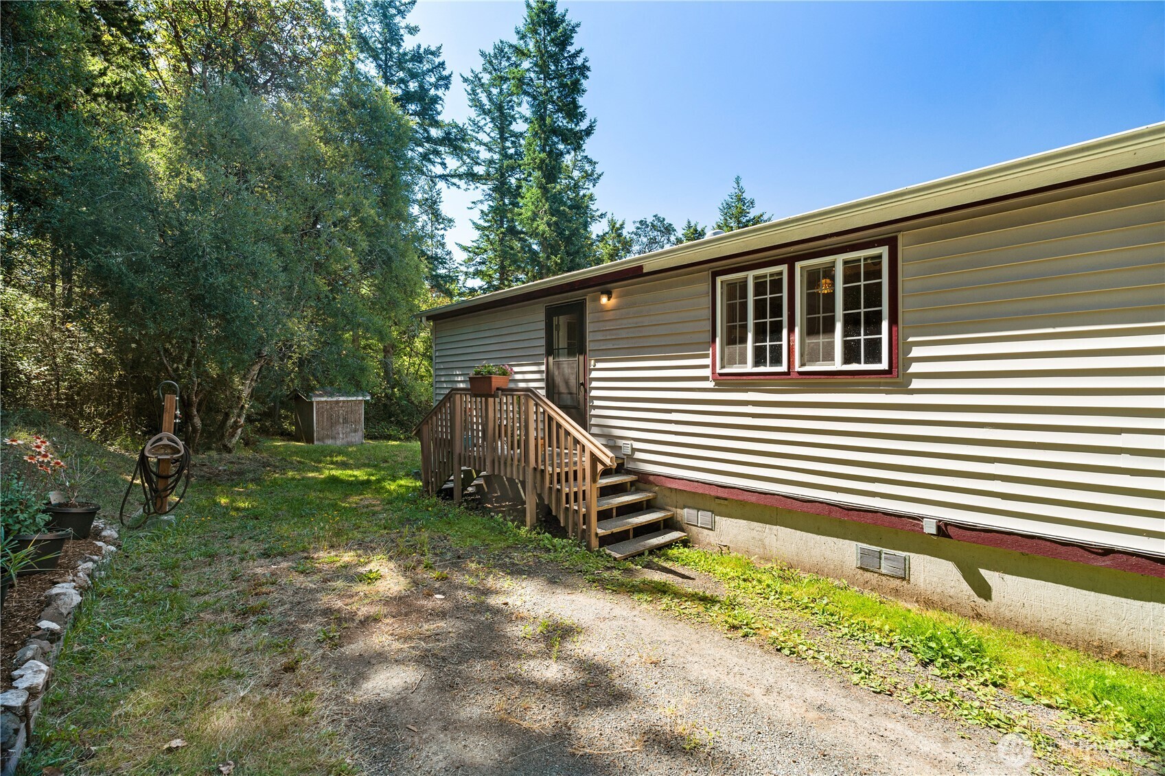 301 Salmonberry Lane Property Photo 31