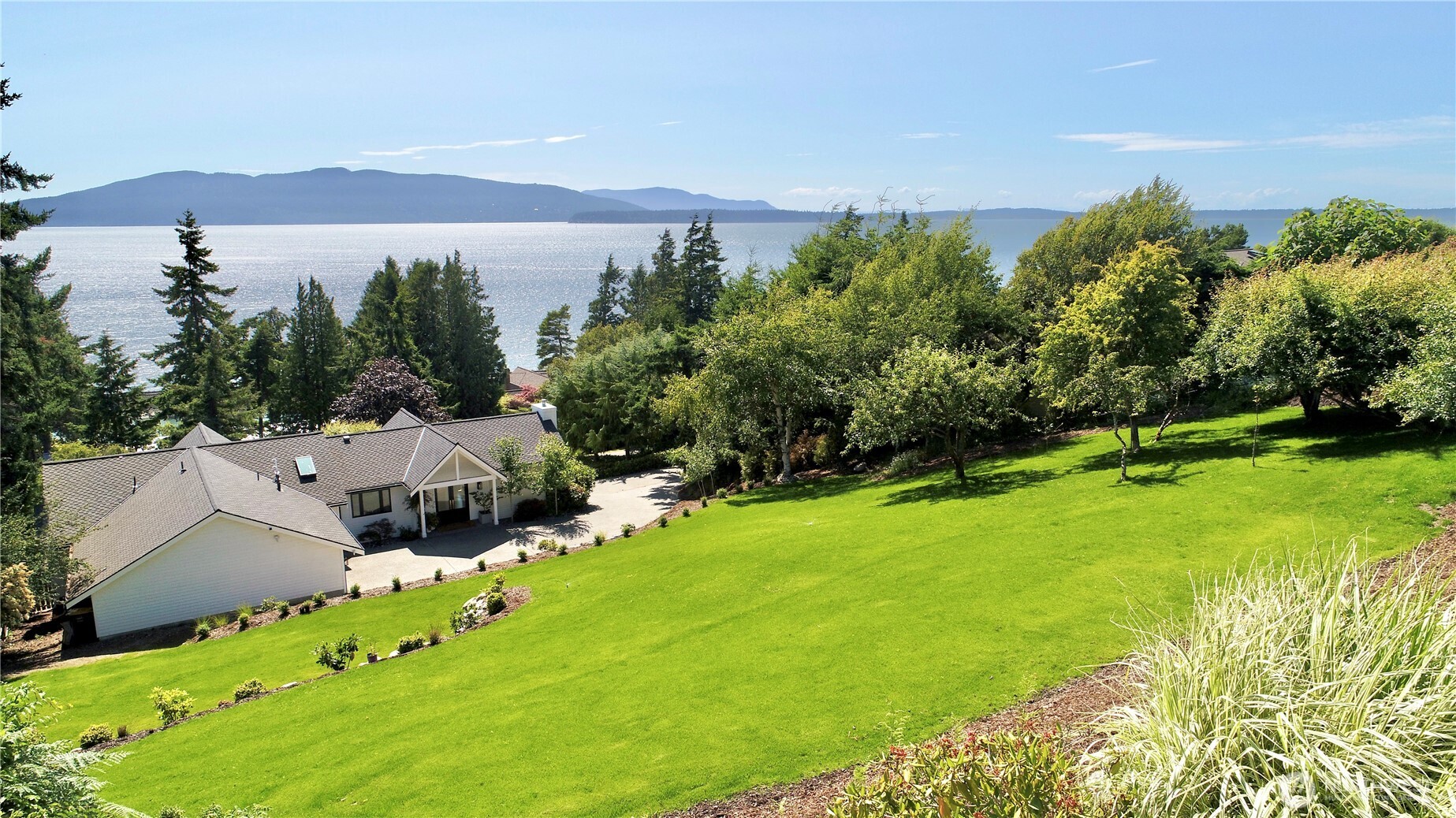 405 Bayside Road Property Photo 1
