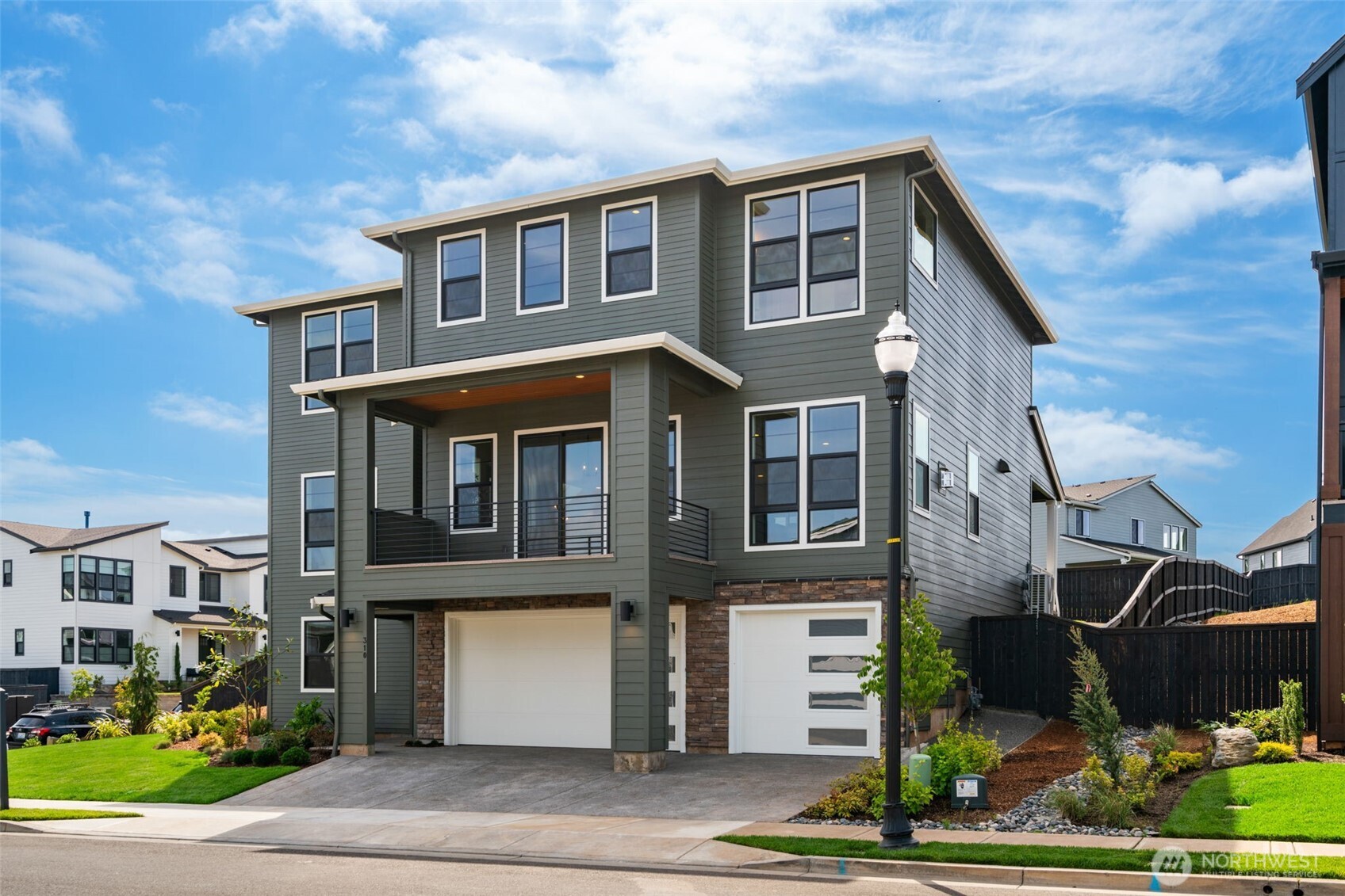 310 W Fir Loop Property Photo 1