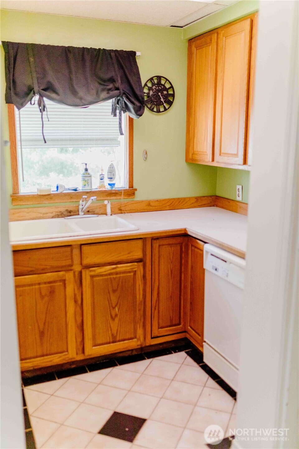 565 S Director Property Photo 31