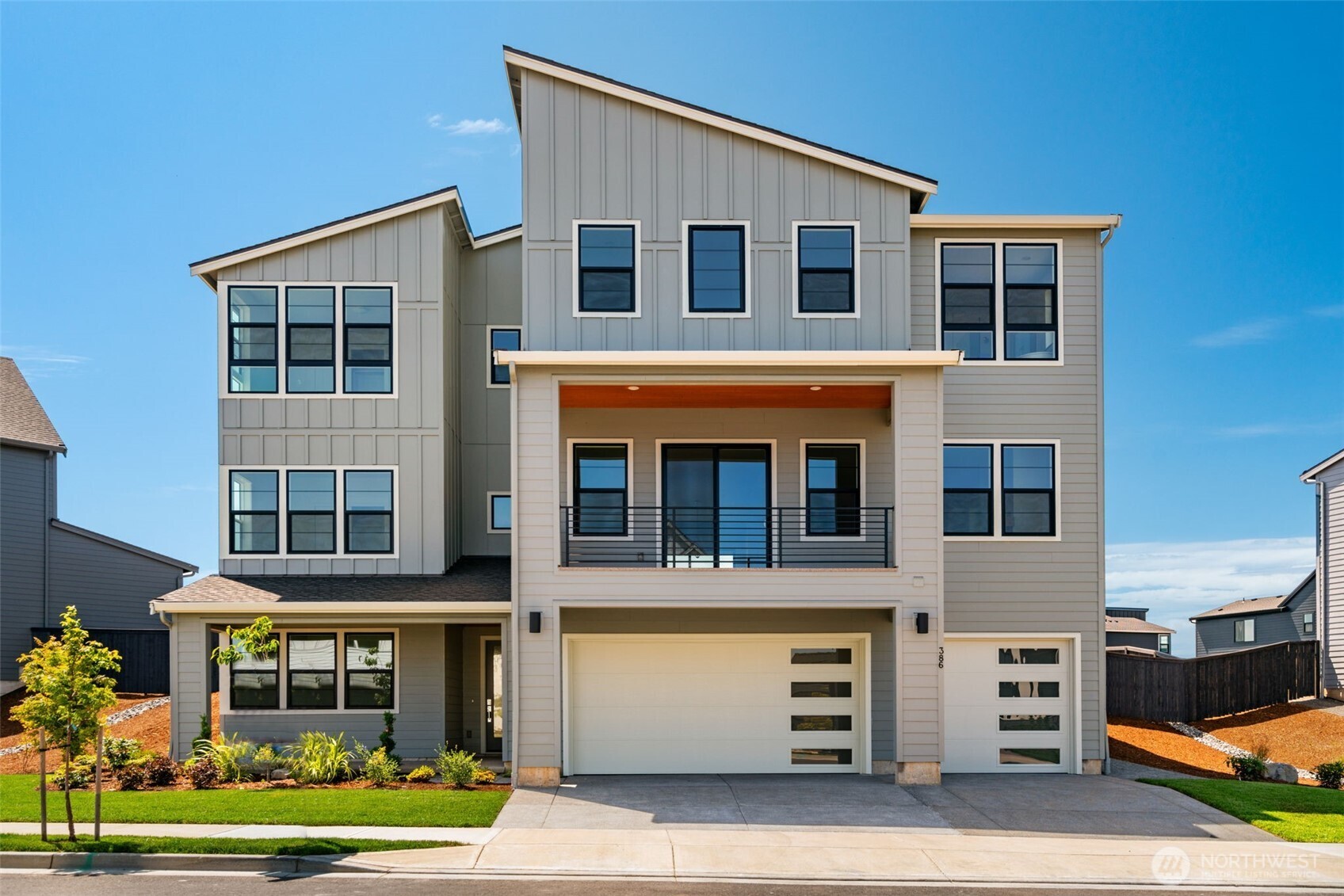 386 W Fir Loop