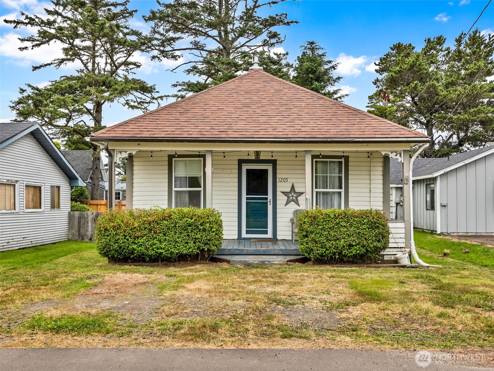 1205 49th Street Property Photo 1