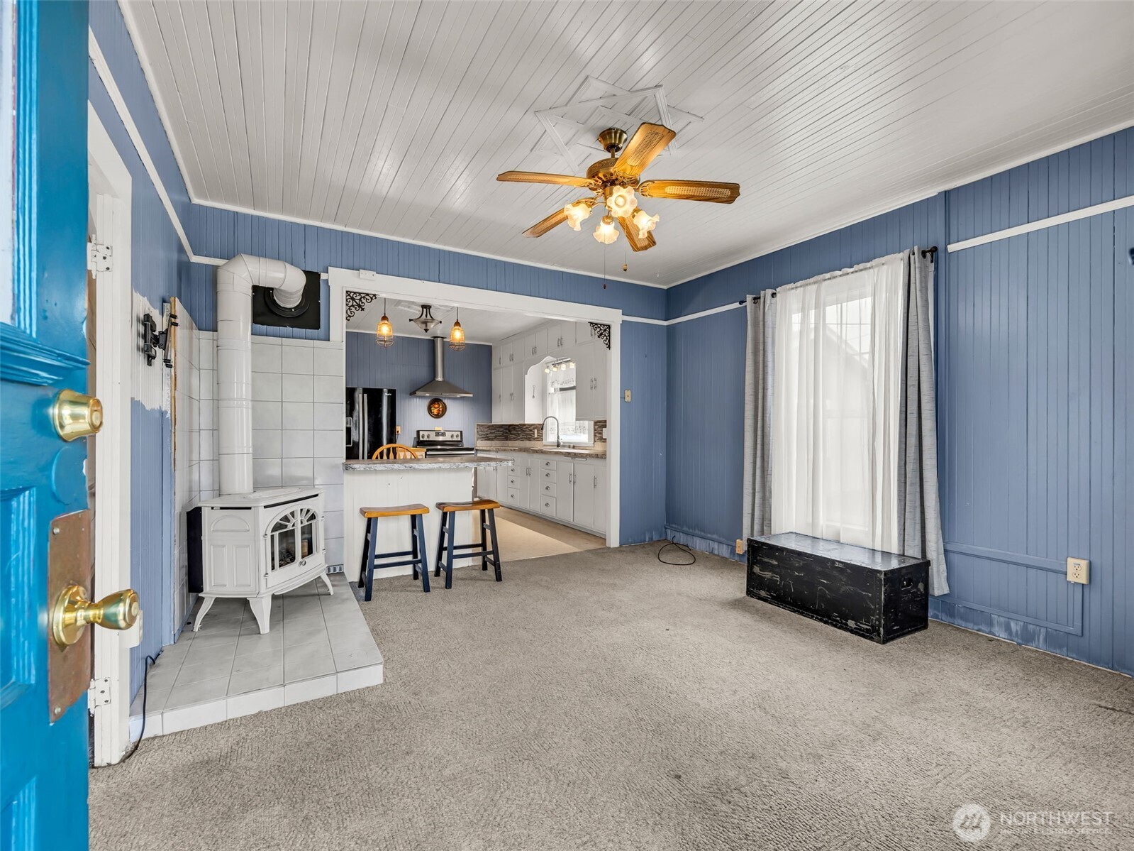 1205 49th Street Property Photo 4