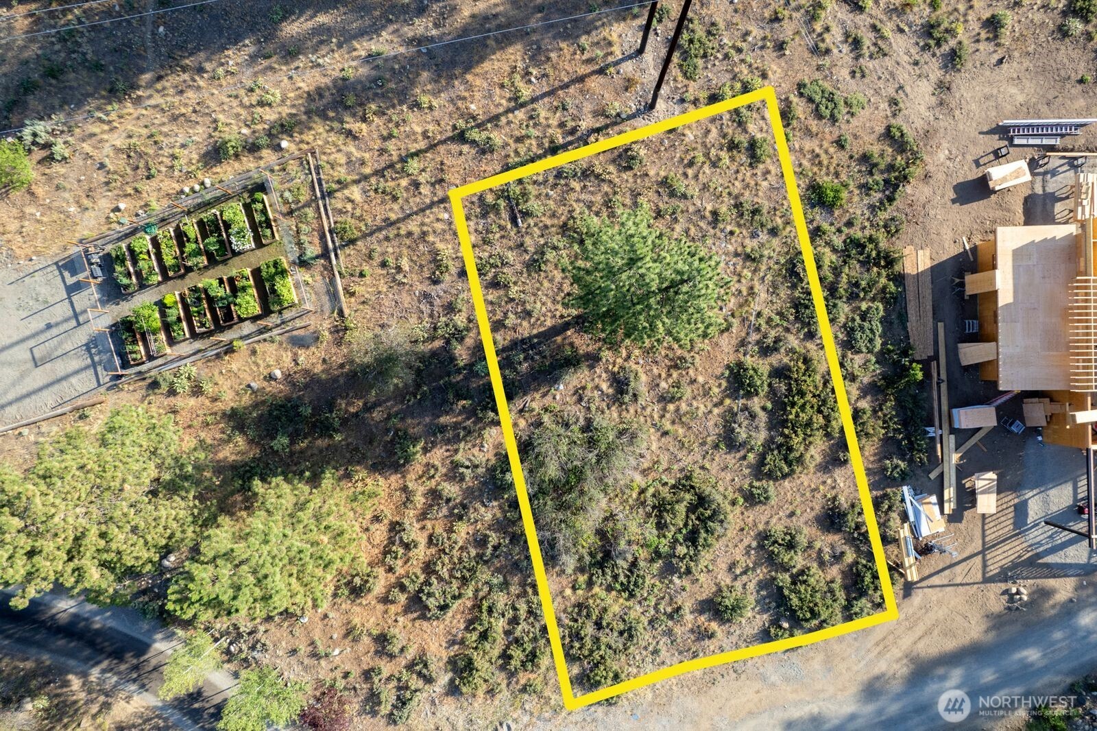 615 Pine Loop Property Photo 2